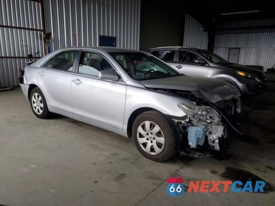 Czwarte zdjęcie samochodu z boku: 2010 TOYOTA CAMRY BASE VIN:JTNBF3EK0A3001258 - miniatura