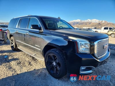 Czwarte zdjęcie samochodu z boku: 2015 GMC YUKON XL DENALI VIN:1GKS2JKJ0FR504605 - miniatura