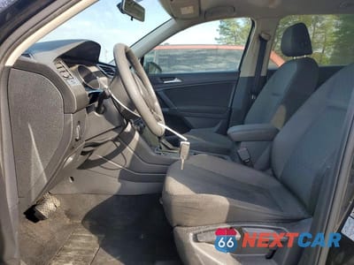 Zdjęcie 7 z 12 samochodu: 2020 VOLKSWAGEN TIGUAN S VIN:3VV1B7AX6LM052609 - miniatura