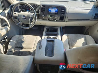 Zdjęcie 8 z 12 samochodu: 2007 GMC NEW SIERRA K1500 VIN:2GTEK19J371573846 - miniatura
