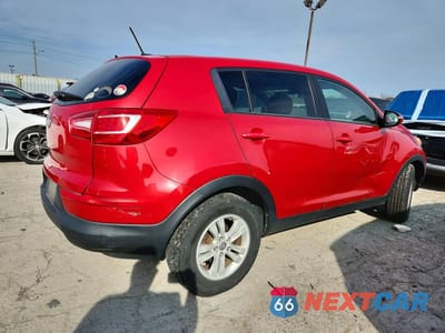Trzecie zdjęcie samochodu z tyłu: 2011 KIA SPORTAGE LX VIN:KNDPB3A23B7077059 - miniatura