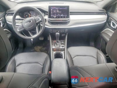 Zdjęcie 8 z 13 samochodu: 2024 JEEP COMPASS LATITUDE LUX VIN:3C4NJDCN0RT114209 - miniatura
