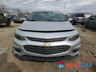 Piąte zdjęcie samochodu w środku: 2017 CHEV MALIBU LT VIN:1G1ZE5ST4HF170456 - miniatura