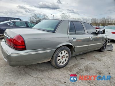 Trzecie zdjęcie samochodu z tyłu: 2003 MERCURY GRAND MARQUIS LS VIN:2MEFM75W83X672719 - miniatura