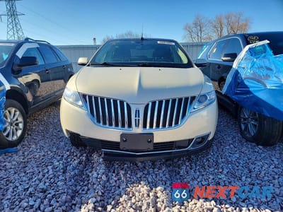 Piąte zdjęcie samochodu w środku: 2015 LINCOLN MKX VIN:2LMDJ8JK0FBL31391 - miniatura