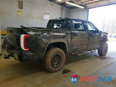 Trzecie zdjęcie samochodu z tyłu: 2023 TOYOTA TUNDRA SR5 VIN:5TFLA5DB7PX099789 - miniatura