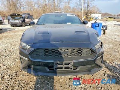 Piąte zdjęcie samochodu w środku: 2021 FORD MUSTANG VIN:1FA6P8TH7M5156489 - miniatura
