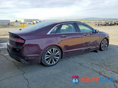 Trzecie zdjęcie samochodu z tyłu: 2018 LINCOLN MKZ HYBRID RESERVE VIN:3LN6L5MUXJR611260 - miniatura