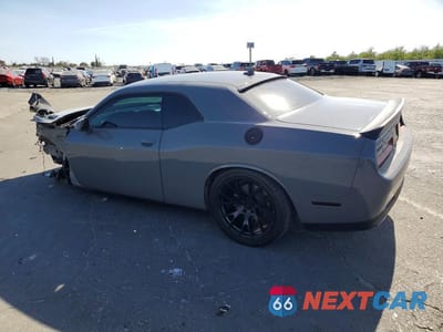 Drugie zdjęcie samochodu z przodu: 2018 DODGE CHALLENGER SXT VIN:2C3CDZAGXJH288371 - miniatura