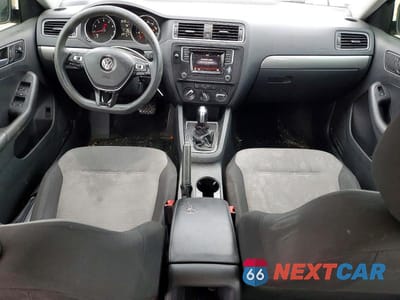 Zdjęcie 8 z 11 samochodu: 2018 VOLKSWAGEN JETTA S VIN:3VW2B7AJXJM222088 - miniatura