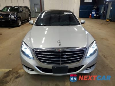 Piąte zdjęcie samochodu w środku: 2015 MERCEDES-BENZ S 550 4MATIC VIN:WDDUG8FBXFA151263 - miniatura