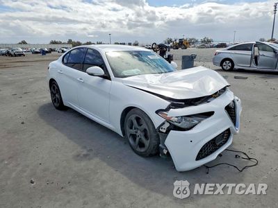 Czwarte zdjęcie samochodu z boku: 2017 ALFA ROMEO GIULIA VIN:ZARFAEBN3H7535619 - miniatura