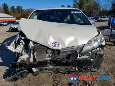 Piąte zdjęcie samochodu w środku: 2015 TOYOTA SIENNA XLE PREMIUM 7-PASSENGER VIN:5TDDK3DC0FS124471 - miniatura