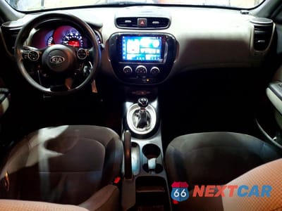 Zdjęcie 8 z 12 samochodu: 2015 KIA SOUL BASE VIN:KNDJN2A2XF7155558 - miniatura