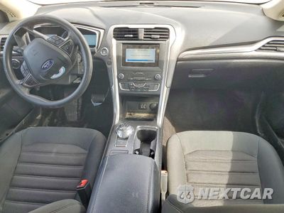 Zdjęcie 8 z 12 samochodu: 2019 FORD FUSION VIN:3FA6P0HD5KR114078 - miniatura