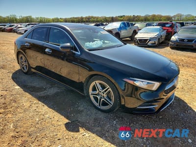 Czwarte zdjęcie samochodu z boku: 2019 MERCEDES-BENZ A 220 VIN:WDD3G4EB7KW013800 - miniatura