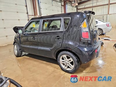 Drugie zdjęcie samochodu z przodu: 2011 KIA SOUL + VIN:KNDJT2A22B7711250 - miniatura