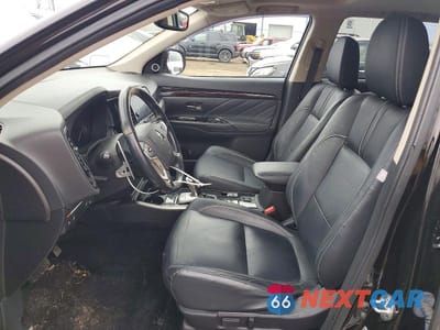 Zdjęcie 7 z 13 samochodu: 2018 MITSUBISHI OUTLANDER SE VIN:JA4J24A55JZ057379 - miniatura