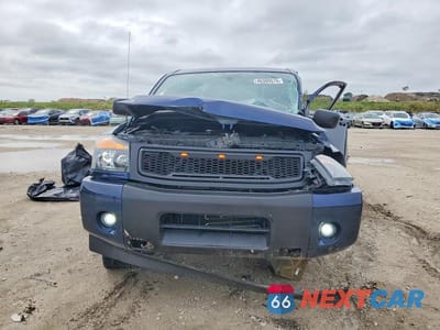 Piąte zdjęcie samochodu w środku: 2009 NISSAN TITAN XE FFV VIN:1N6BA07DX9N316758 - miniatura