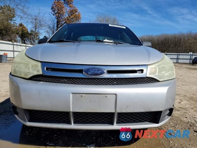 Piąte zdjęcie samochodu w środku: 2009 FORD FOCUS SE VIN:1FAHP35NX9W210111 - miniatura