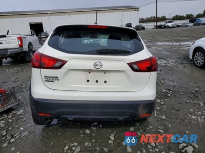 Zdjęcie 6 z 13 samochodu: 2017 NISSAN ROGUE SPORT S VIN:JN1BJ1CP9HW019775 - miniatura
