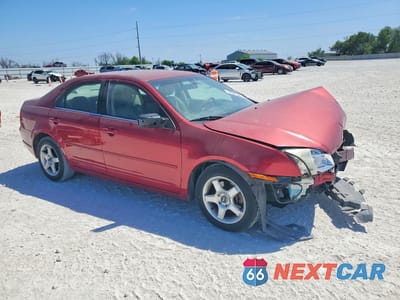 Czwarte zdjęcie samochodu z boku: 2007 MERCURY MILAN VIN:3MEHM07ZX7R601579 - miniatura