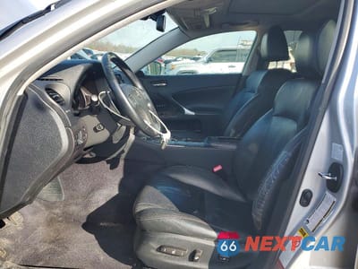 Zdjęcie 7 z 11 samochodu: 2009 LEXUS IS 250 BASE VIN:JTHCK262695033384 - miniatura