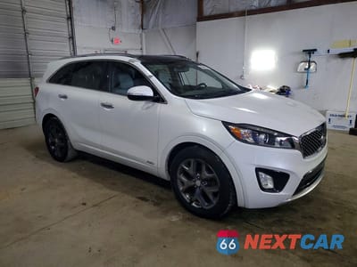 Czwarte zdjęcie samochodu z boku: 2016 KIA SORENTO SX V6 VIN:5XYPKDA59GG146668 - miniatura