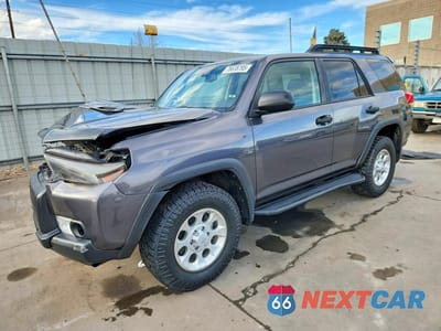 2011 TOYOTA 4RUNNER TRAIL JTEBU5JRXB5052082 - główne zdjęcie licytacji z USA - miniatura