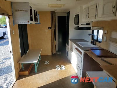 Zdjęcie 6 z 10 samochodu: 2011 JAYCO JAY FLIGHT CAMPER VIN:1UJBJ0BN0B18B0462 - miniatura