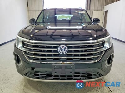 Piąte zdjęcie samochodu w środku: 2025 VOLKSWAGEN ATLAS SE VIN:1V2HR2CA8SC572989 - miniatura