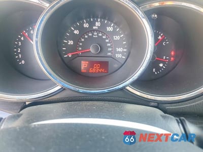 Zdjęcie 9 z 13 samochodu: 2013 KIA SORENTO LX VIN:5XYKT3A6XDG410261 - miniatura