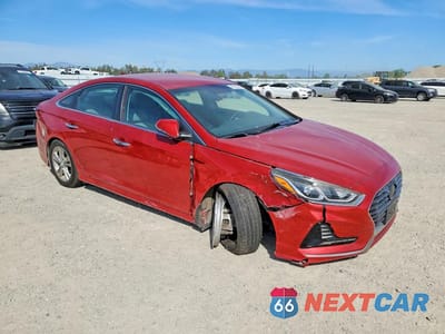 Czwarte zdjęcie samochodu z boku: 2018 HYUNDAI SONATA SEL VIN:5NPE34AF0JH622738 - miniatura