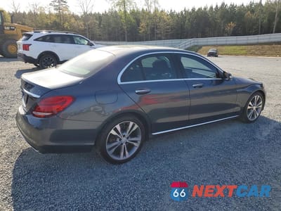 Trzecie zdjęcie samochodu z tyłu: 2015 MERCEDES-BENZ C 300 VIN:55SWF4JB5FU070988 - miniatura