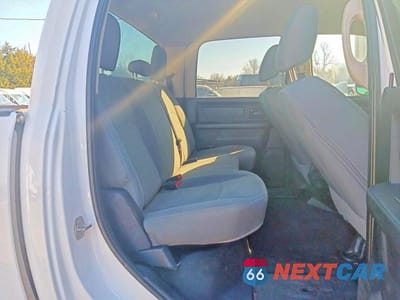 Zdjęcie 6 z 10 samochodu: 2018 RAM 2500 ST VIN:3C6UR5CL6JG258201 - miniatura