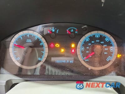 Zdjęcie 9 z 11 samochodu: 2008 FORD ESCAPE XLT VIN:1FMCU03Z28KB49565 - miniatura