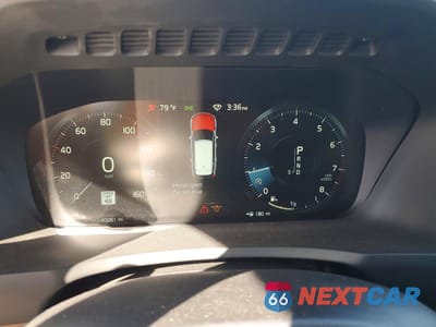 Zdjęcie 9 z 13 samochodu: 2018 VOLVO XC90 T6 VIN:YV4A22PL3J1364139 - miniatura