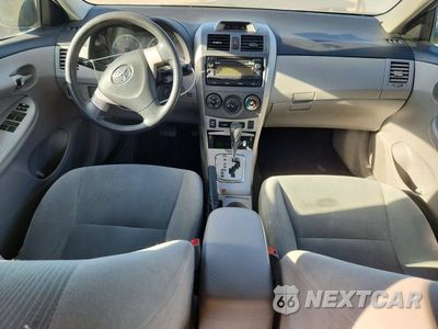 Zdjęcie 8 z 13 samochodu: 2012 TOYOTA COROLLA LE VIN:2T1BU4EE3CC802318 - miniatura