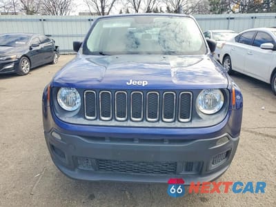Piąte zdjęcie samochodu w środku: 2017 JEEP RENEGADE SPORT VIN:ZACCJBAH0HPF84352 - miniatura