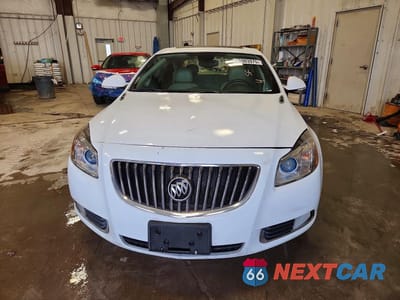 Piąte zdjęcie samochodu w środku: 2013 BUICK REGAL PREMIUM VIN:2G4GT5GV2D9249251 - miniatura