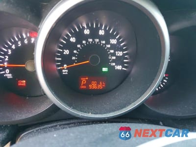 Zdjęcie 9 z 12 samochodu: 2013 KIA SOUL + VIN:KNDJT2A66D7572682 - miniatura