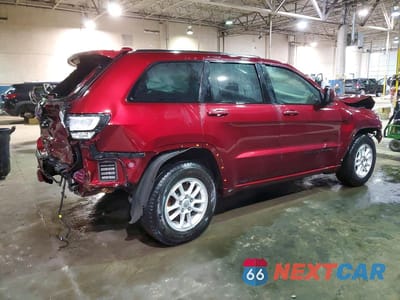 Trzecie zdjęcie samochodu z tyłu: 2021 JEEP GRAND CHEROKEE LAREDO VIN:1C4RJEAG0MC719329 - miniatura