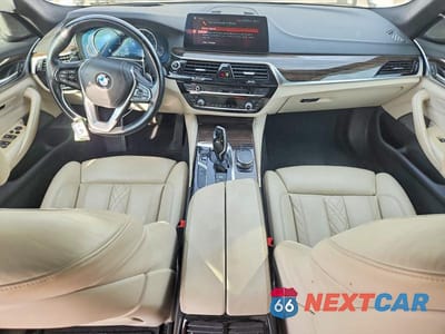 Zdjęcie 8 z 12 samochodu: 2018 BMW 540 I VIN:WBAJE5C54JWA95574 - miniatura