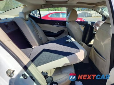 Zdjęcie 10 z 12 samochodu: 2017 NISSAN MAXIMA 3.5 SL VIN:1N4AA6AP8HC418824 - miniatura