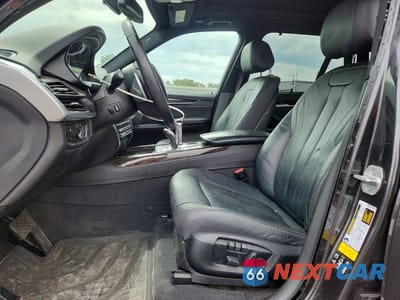 Zdjęcie 7 z 13 samochodu: 2018 BMW X5 XDRIVE35I VIN:5UXKR0C54J0Y03688 - miniatura