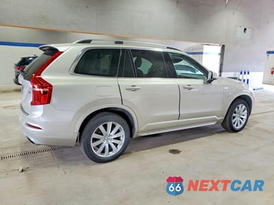 Trzecie zdjęcie samochodu z tyłu: 2016 VOLVO XC90 T6 VIN:YV4A22PK5G1050069 - miniatura