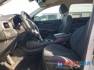 Zdjęcie 7 z 12 samochodu: 2020 KIA SORENTO LX V6 VIN:5XYPG4A51LG670022 - miniatura