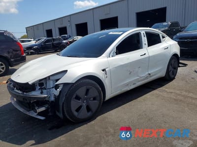2023 TESLA MODEL 3 5YJ3E1EA5PF458215 - główne zdjęcie licytacji z USA - miniatura