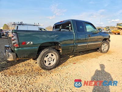 Trzecie zdjęcie samochodu z tyłu: 2006 CHEVROLET SILVERADO K1500 VIN:2GCEK19B061111283 - miniatura