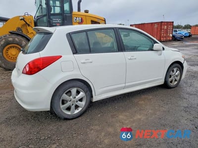 Trzecie zdjęcie samochodu z tyłu: 2012 NISSAN VERSA 1.8 S VIN:3N1BC1CP1CK272605 - miniatura